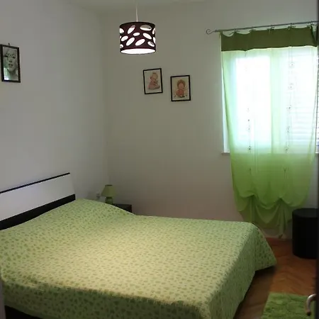 Apartmani Marjana Supetar Exterior photo