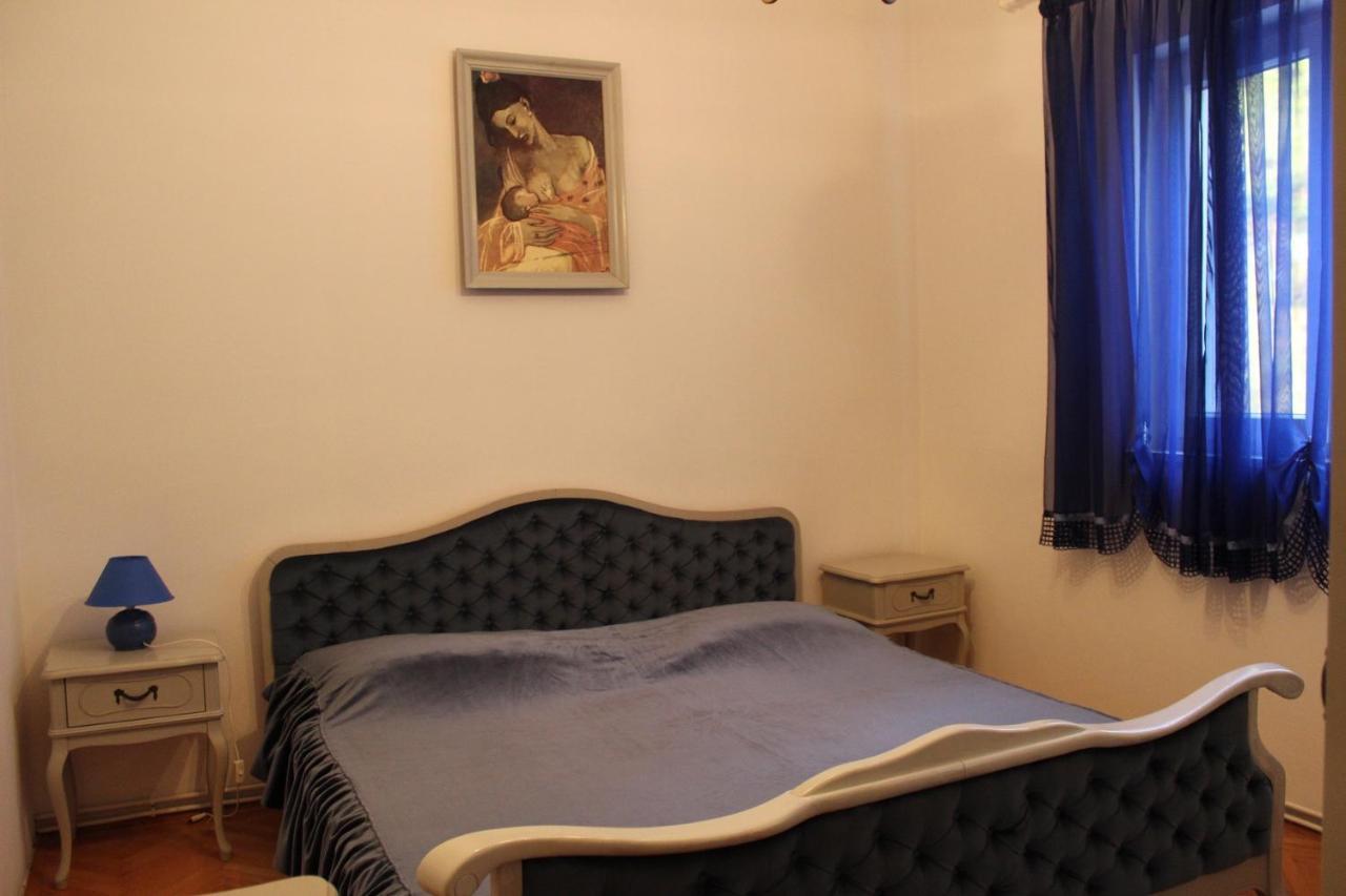 Apartment Marjana *